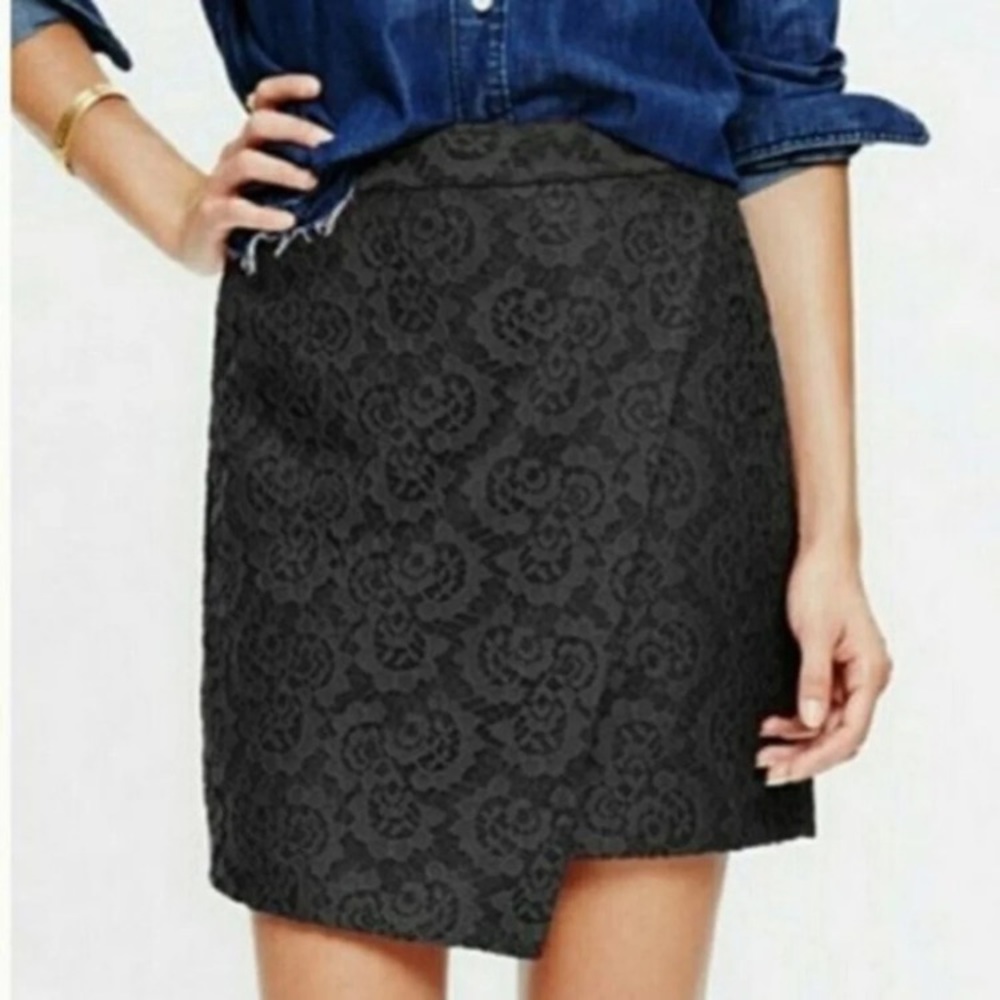 Madewell Faux Wrap skirt in black lace NWT
